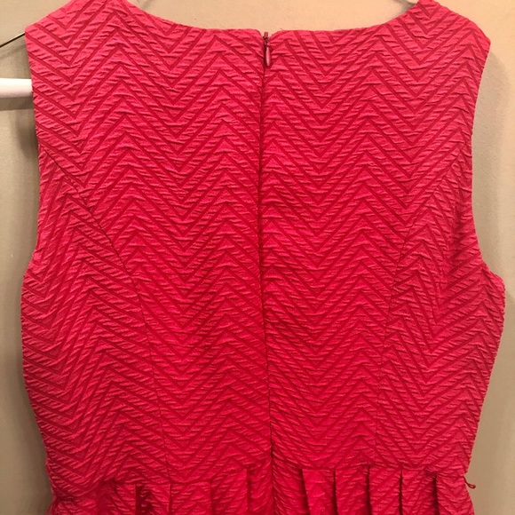 Super cute pink Ellen Tracy Dress. Like new. - Picture 4 of 7